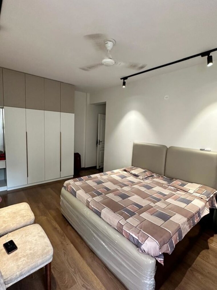 Bedroom, dlf-new-town-heights-i 4 Bedroom 2727 Sq.Ft. Apartment In Sector 90 Gurgaon 10730126