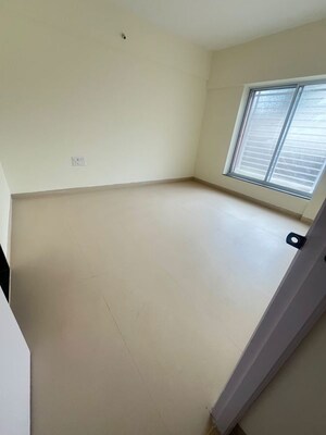 Room in 3 BHK Apartment at Bhusari Colony – for Rent