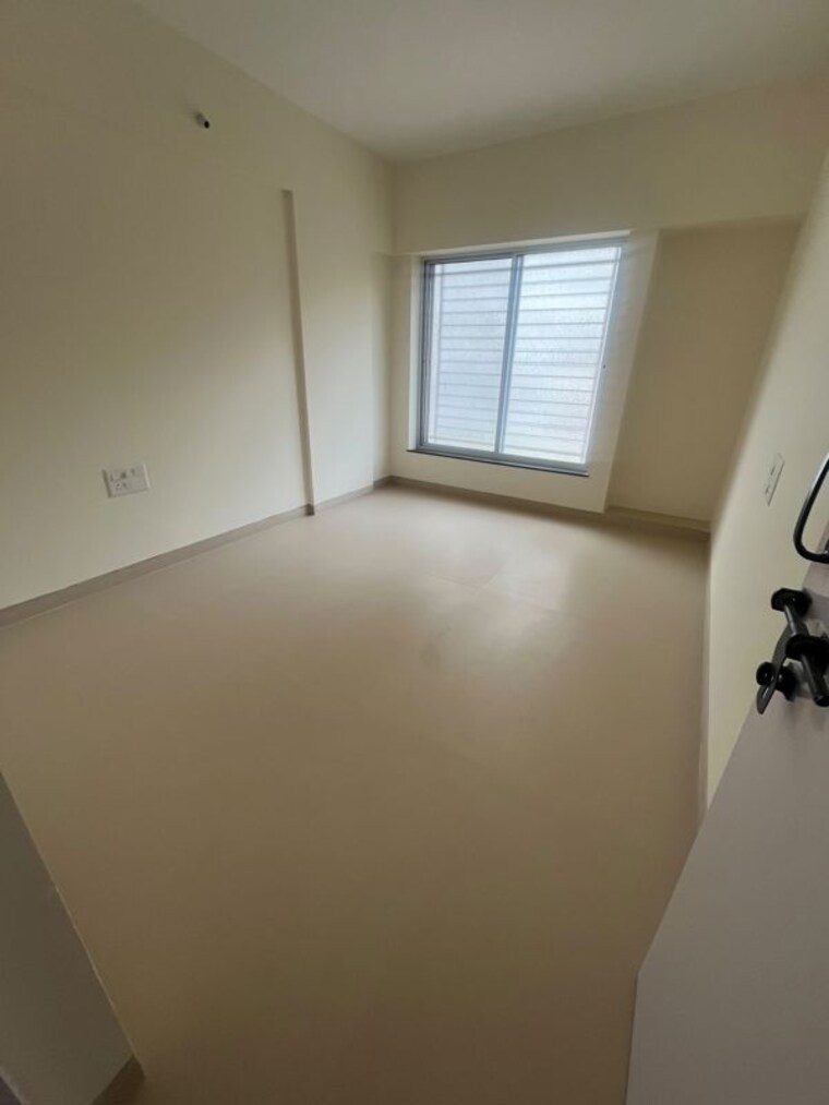 Room, bhusari colony 3 Bedroom 1200 Sq.Ft. Apartment In Bhusari Colony Pune 10730144