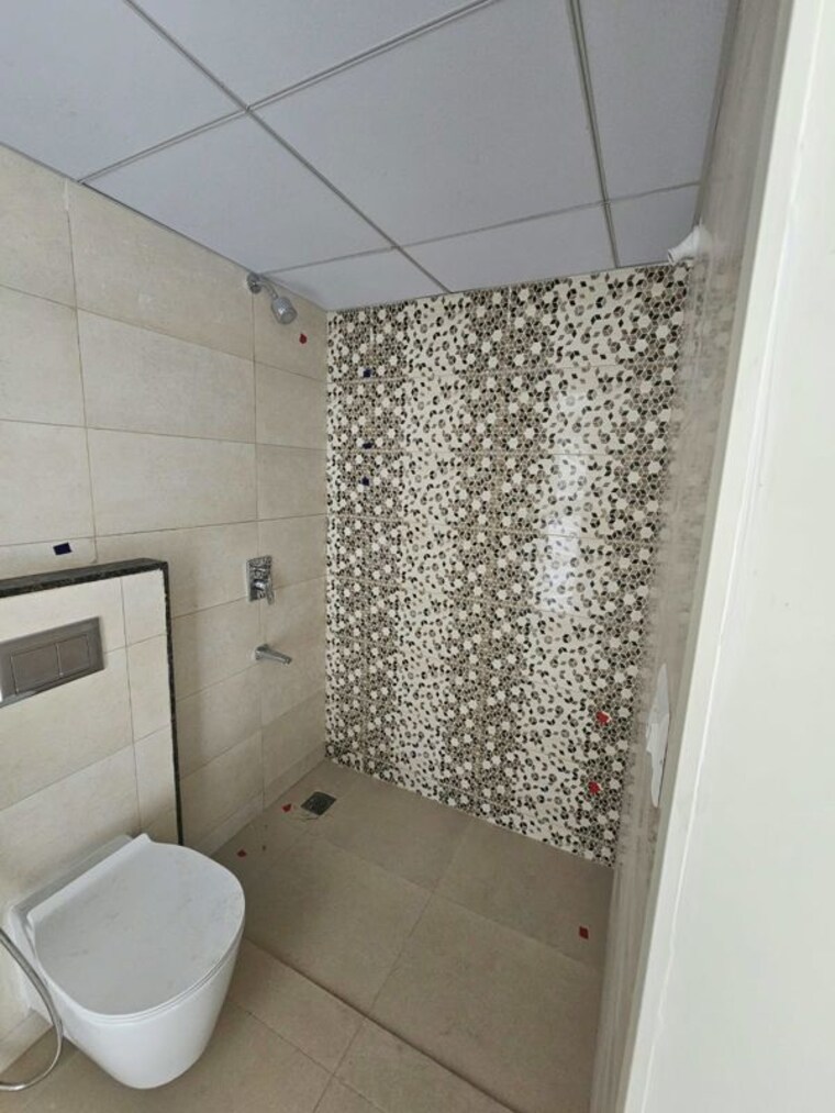 Bathroom, godrej-park-ridge 3 Bedroom 850 Sq.Ft. Apartment In Manjari Pune 10730219