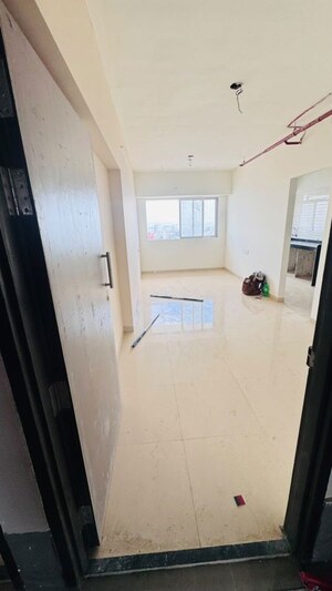 Bathroom in 1 BHK Apartment at Shagun Krishvi Apartments, Girgaon – for Rent