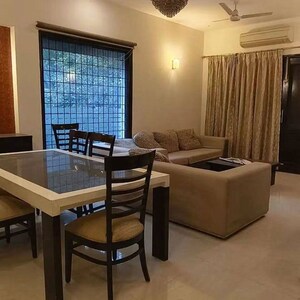 Living Room in 2.5 BHK Builder Floor at South City 1 – for Rent