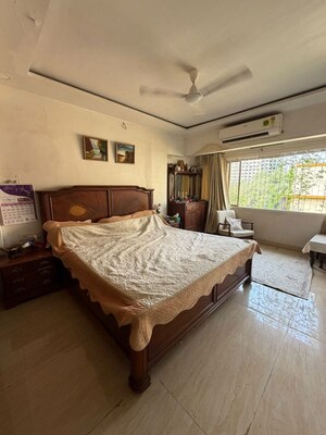 Living Room in 4 BHK Apartment at Sher E Punjab, Andheri East – for Rent