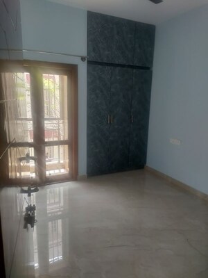 Room in 3 BHK Builder Floor at Rajaji Nagar – for Rent