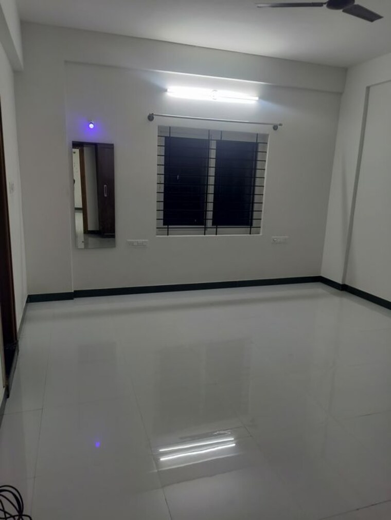 Room, rajaji nagar 3 Bedroom 1400 Sq.Ft. Builder Floor In Rajaji Nagar Bangalore 10730287