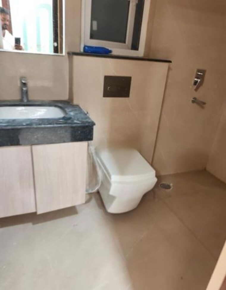 Bathroom, rishita-manhattan 4 Bedroom 2008 Sq.Ft. Apartment In Gomti Nagar Lucknow 10730282