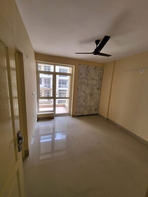 Room in 3 BHK Apartment at Terra Heritage, Alwar Bypass Road – for Sale