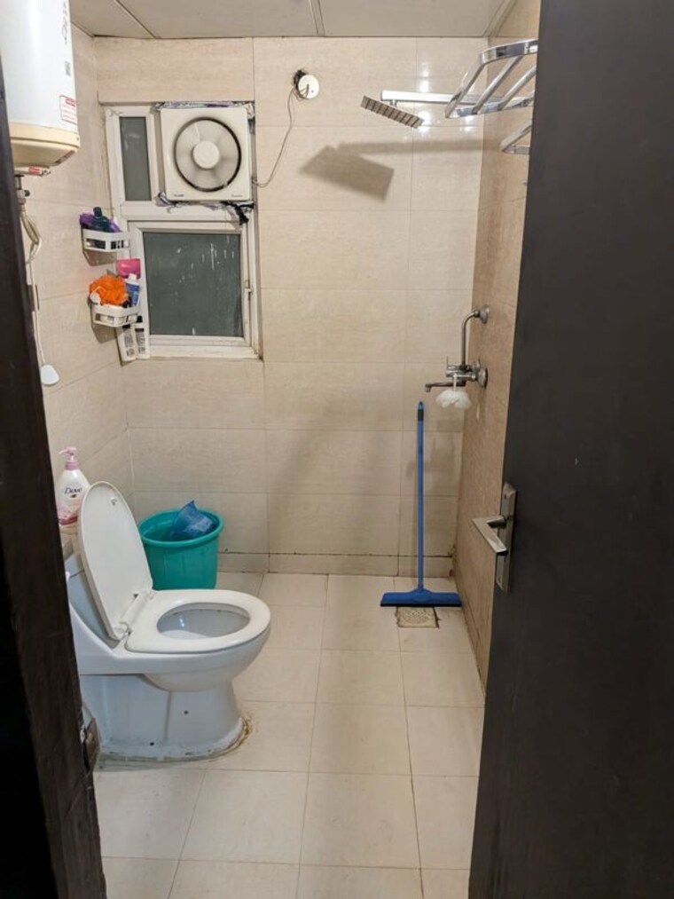 Bathroom, urbtech-xaviers 2.5 Bedroom 1200 Sq.Ft. Apartment In Sector 168 Noida 10730314