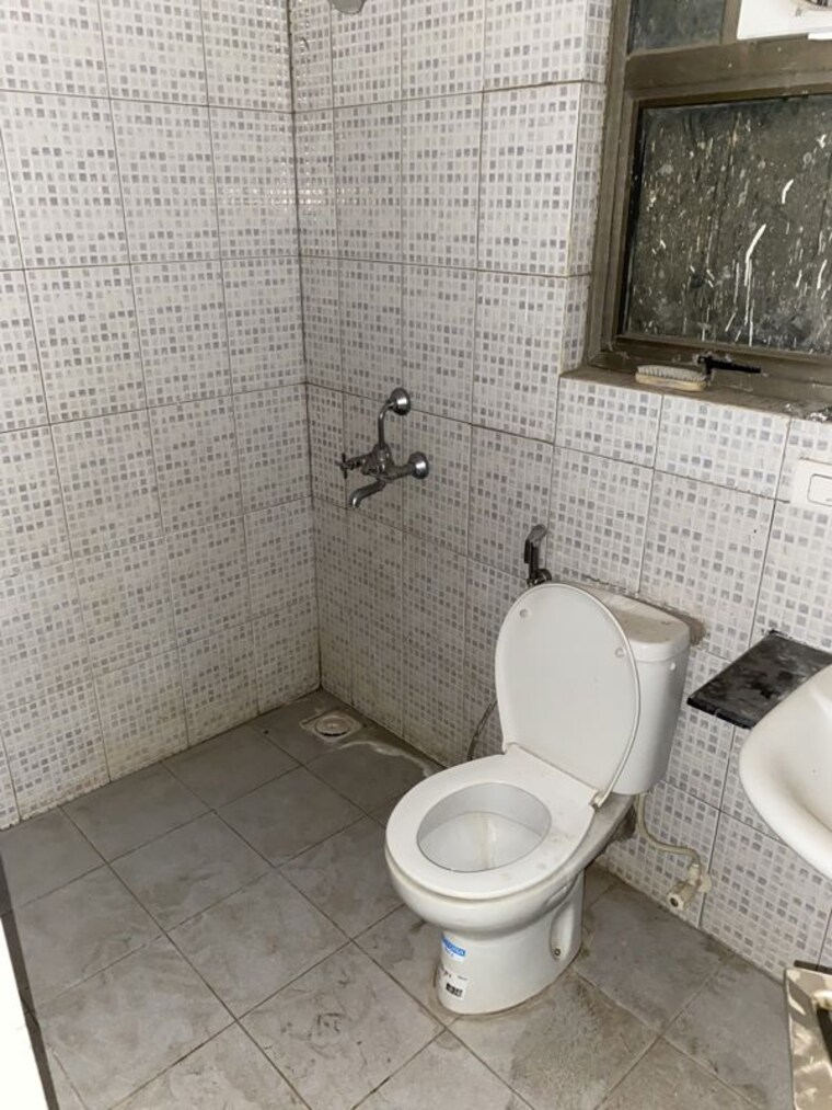 Bathroom, ashiana-town 2 Bedroom 829 Sq.Ft. Apartment In Sector 39 Bhiwadi 10730331
