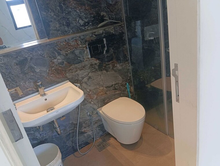 Bathroom, dosti-eastern-bay 2 Bedroom 785 Sq.Ft. Apartment In Wadala Mumbai 10730334