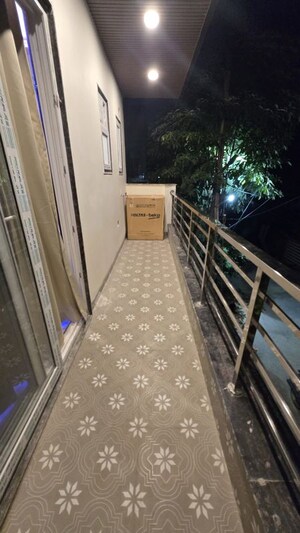 Balcony in Studio Builder Floor at Sector 47 – for Rent