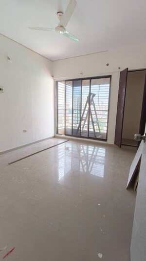 Room in 2 BHK Apartment at Kamdhenu Pride, Kharghar – for Rent