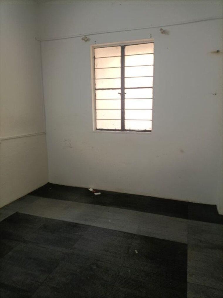 Hall, karve nagar Commercial Office Space 500 Sq.Ft. In Karve Nagar Pune 10730351