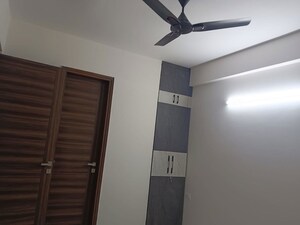 Room in 3.5 BHK Apartment at Smart World Gems, Sector 89 – for Rent