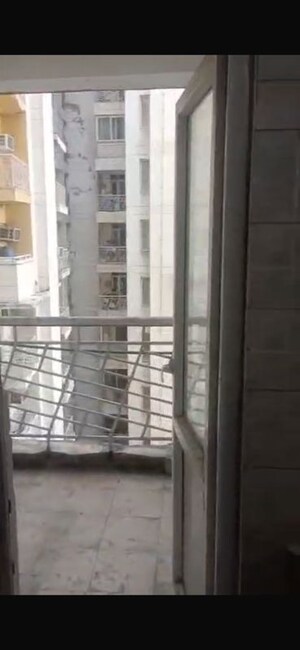 Bathroom in 2 BHK Apartment at BPTP Princess Park, Sector 86 – for Rent