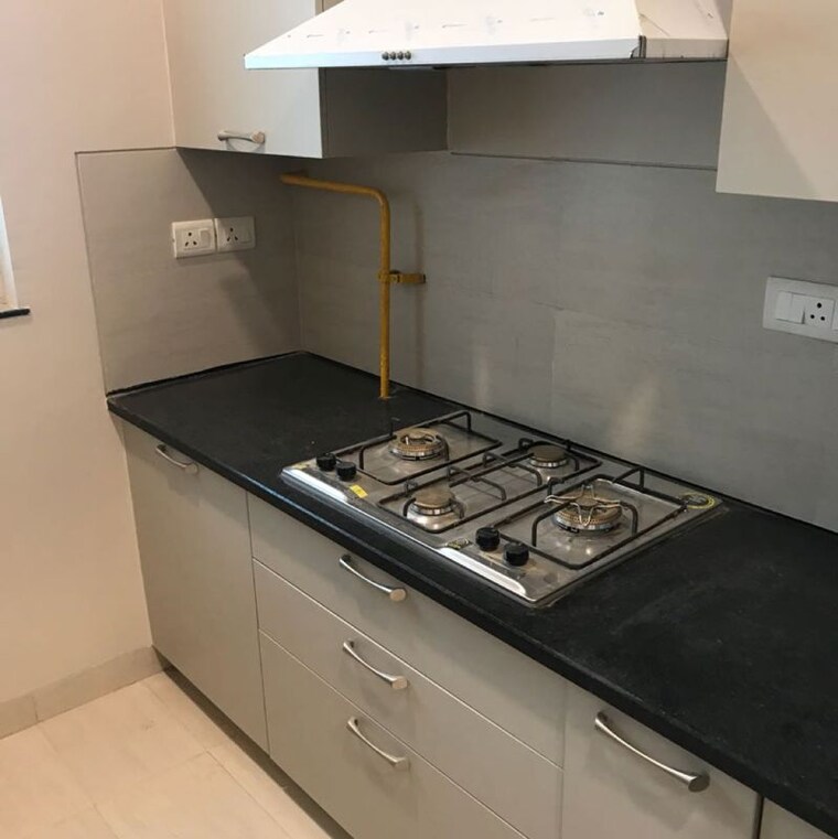 Kitchen, ireo-victory-valley 3.5 Bedroom 2150 Sq.Ft. Apartment In Sector 67 Gurgaon 10730390