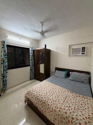 Bedroom in 1 BHK Apartment at Montana CHS, Andheri West – for Rent