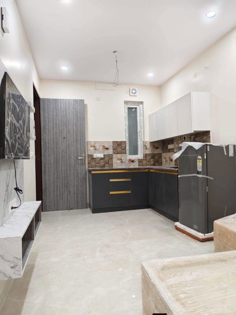 Kitchen, sector 14 1 Bedroom 895 Sq.Ft. Builder Floor In Sector 14 Gurgaon 10730420