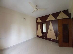 Room in 2 BHK Apartment at Richmond Town – for Rent