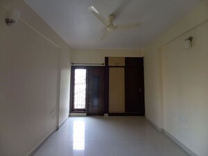 Room in 2 BHK Apartment at Richmond Town – for Rent