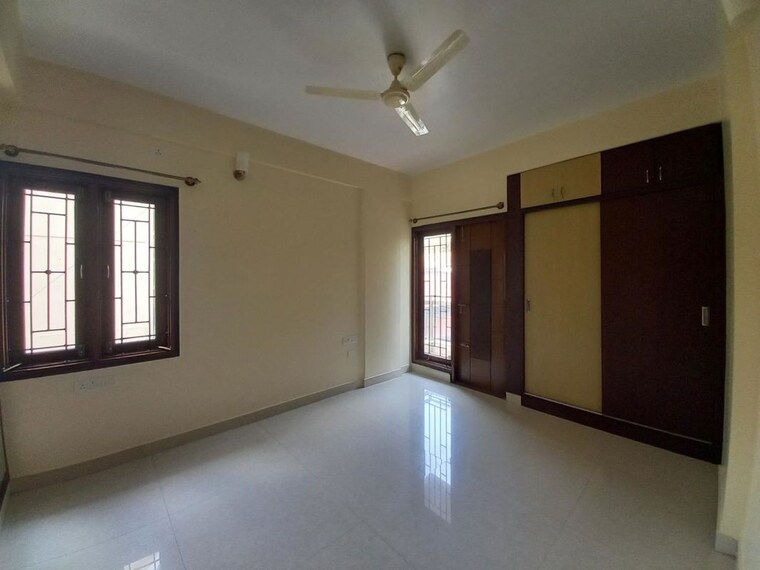 Room, richmond town 2 Bedroom 1200 Sq.Ft. Apartment In Richmond Town Bangalore 10730427