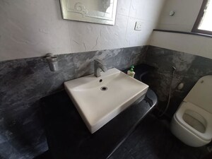 Team Area in 2 BHK Apartment at Richmond Town – for Rent
