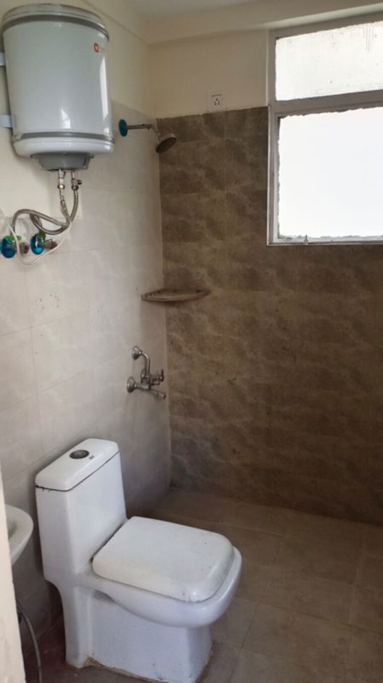 Bathroom, suncity-avenue-102 2 Bedroom 632 Sq.Ft. Apartment In Sector 102 Gurgaon 10730436