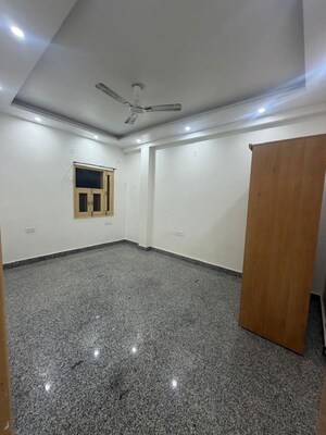 Room in 2 BHK Builder Floor at Chattarpur – for Rent