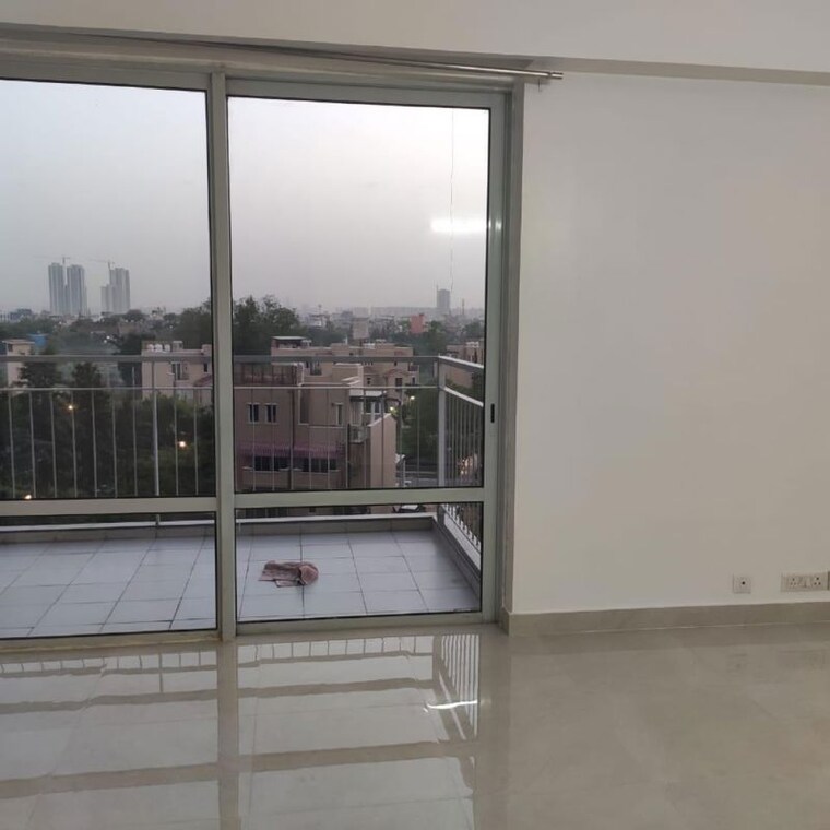 Balcony, ireo-uptown 2.5 Bedroom 1450 Sq.Ft. Apartment In Sector 66 Gurgaon 10730453