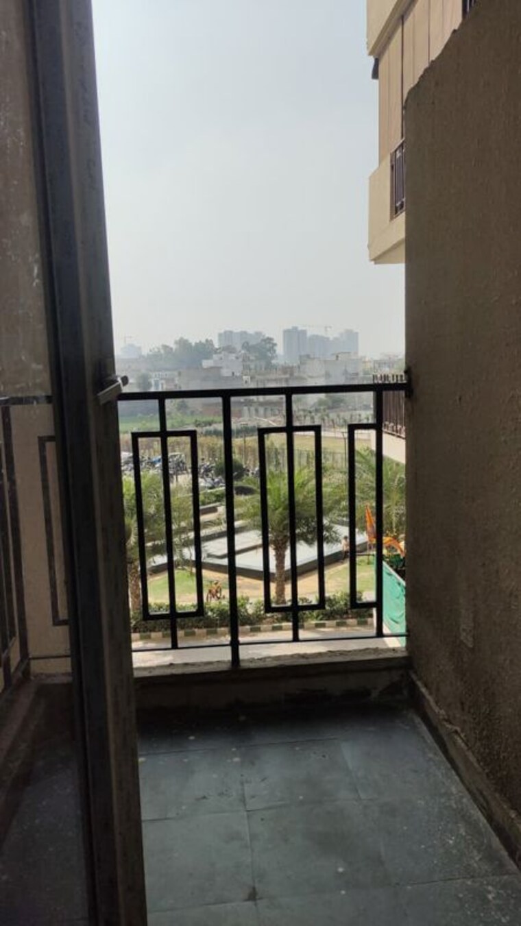 Balcony, signature-global-the-roselia 2 Bedroom 800 Sq.Ft. Apartment In Sector 95a Gurgaon 10730459
