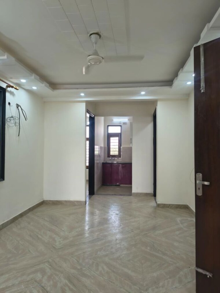 Room, sector 57 3 Bedroom 1800 Sq.Ft. Builder Floor In Sector 57 Gurgaon 10730471