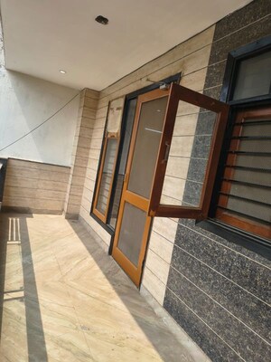 Staircase in 3 BHK Builder Floor at Sector 57 – for Rent