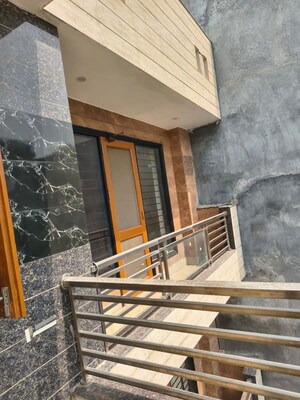 Staircase in 3 BHK Builder Floor at Sector 57 – for Rent