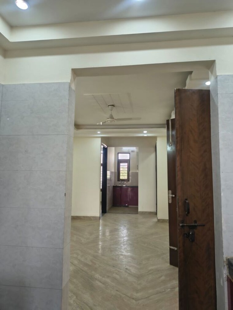 Room, sector 57 3 Bedroom 1800 Sq.Ft. Builder Floor In Sector 57 Gurgaon 10730471
