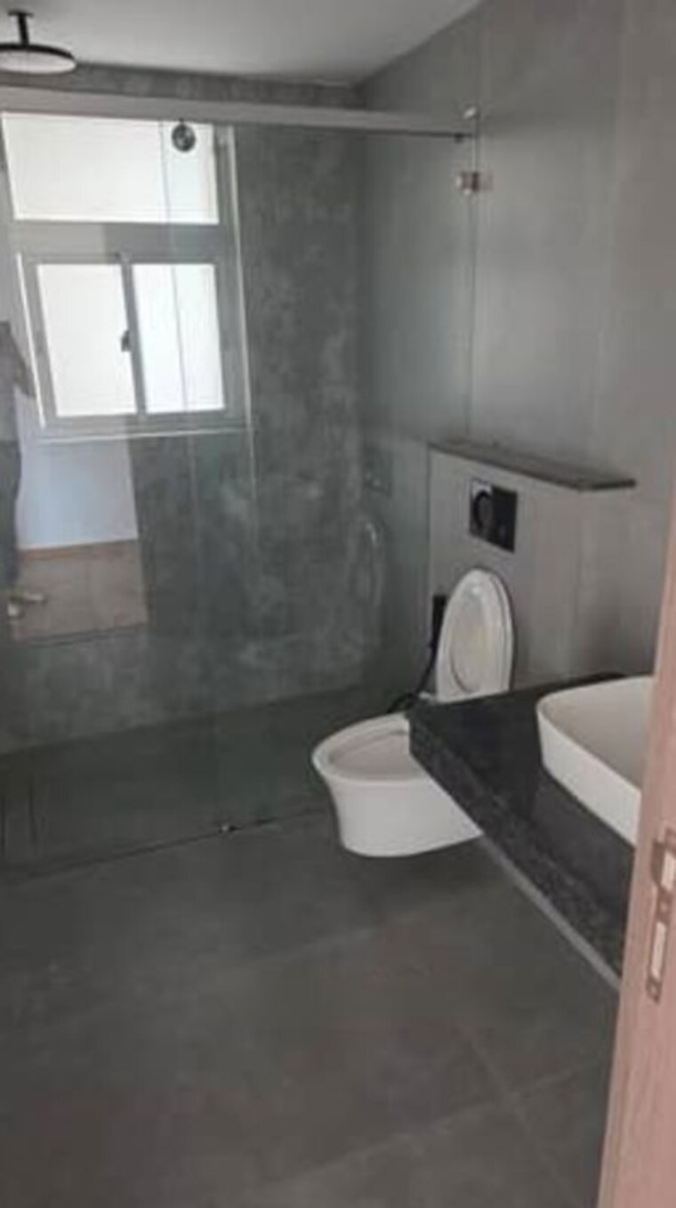 Attached Bathroom, shalimar-belvedere-court 3 Bedroom 2200 Sq.Ft. Apartment In Gomti Nagar Lucknow 10730477