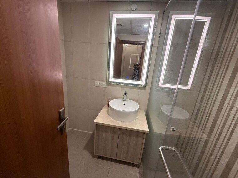 Bathroom, central-park-flower-valley-aqua-front-towers Studio 1018 Sq.Ft. Apartment In Sohna Sector 33 Gurgaon 10730509