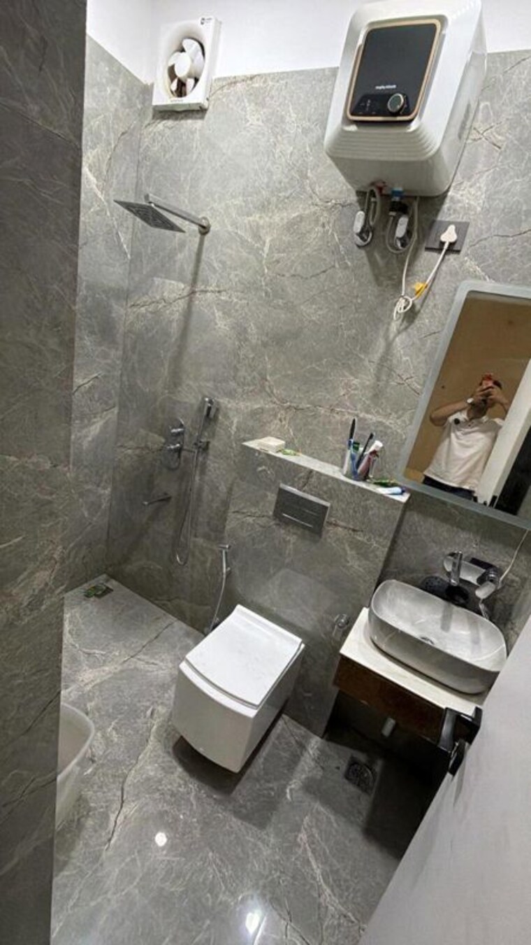 Team Area, sector 14 3 Bedroom 1115 Sq.Ft. Builder Floor In Sector 14 Gurgaon 10730539
