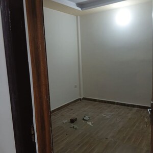 Room in 3 BHK Villa at Home Kamakhya Villas, Gaur City 1 – for Rent