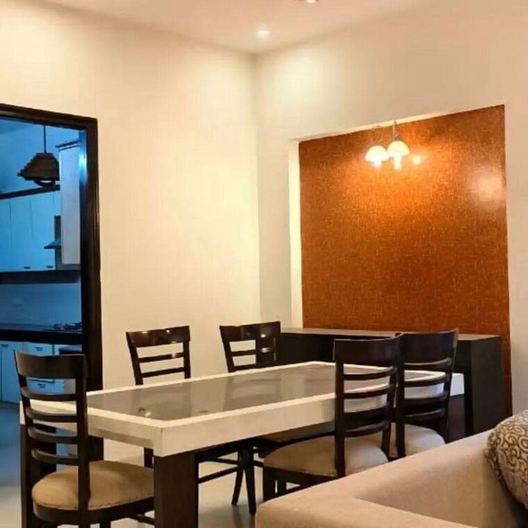 Living Room, unitech-uniworld-gardens-2 2 Bedroom 973 Sq.Ft. Apartment In Sector 47 Gurgaon 10730544