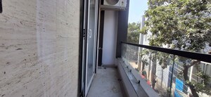 Balcony in 1 RK Builder Floor at Ansal Sushant Lok I, Sector 43 – for Rent