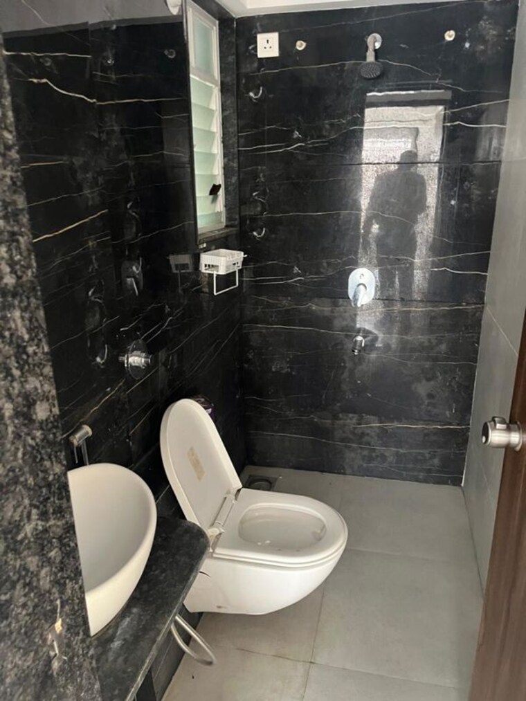 Bathroom, choice-goodwill-breeza 2 Bedroom 631 Sq.Ft. Apartment In Dhanori Pune 10730546