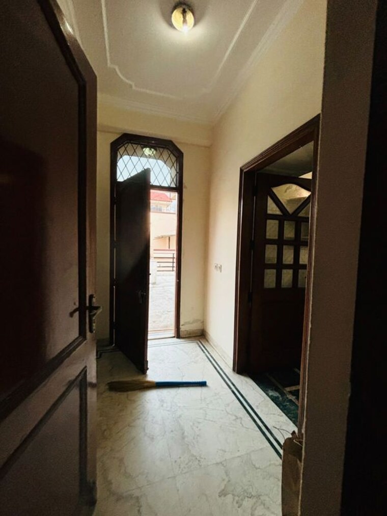 undefined, dlf phase ii 1.5 Bedroom 2500 Sq.Ft. Independent House In Dlf Phase ii Gurgaon 10730462