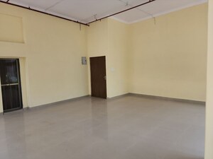 Room in  Office Space at Dilip Makskap Centre, Andheri West – for Sale