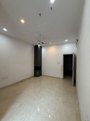 3 BHK Apartment For Rent in Unitech The Residences Sector 33, Sector 33