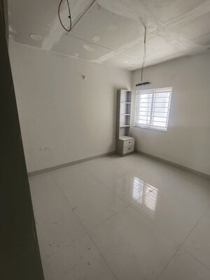 Room in 3 BHK Apartment at My Home Sayuk, Tellapur – for Rent