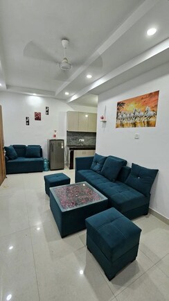 1 BHK +Builder Floor For Rent in Saket