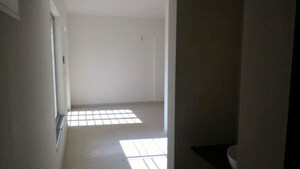 Room in 3 BHK Apartment at 33 Keshavkunj, Mundhwa – for Sale