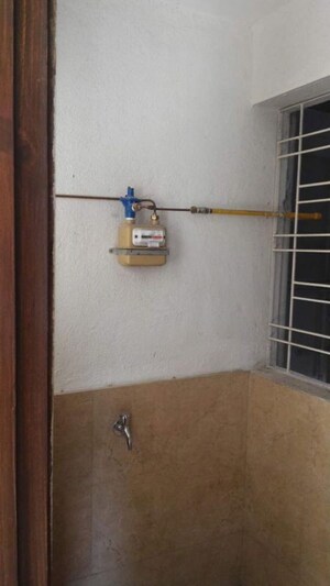 Furnished Amenities in 3 BHK Apartment at 33 Keshavkunj, Mundhwa – for Sale