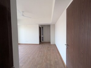 Room in 3 BHK Apartment at Godrej Air Sector 85, Sector 85 – for Rent