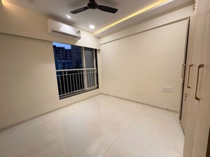 Room in 2 BHK Apartment at Kolte Patil Alora, Santacruz East – for Rent